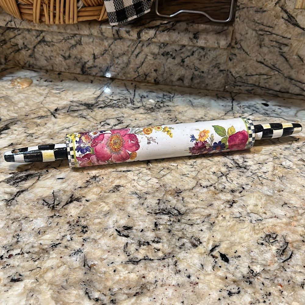 Hand Painted Rolling Pin - Picture 4 of 4